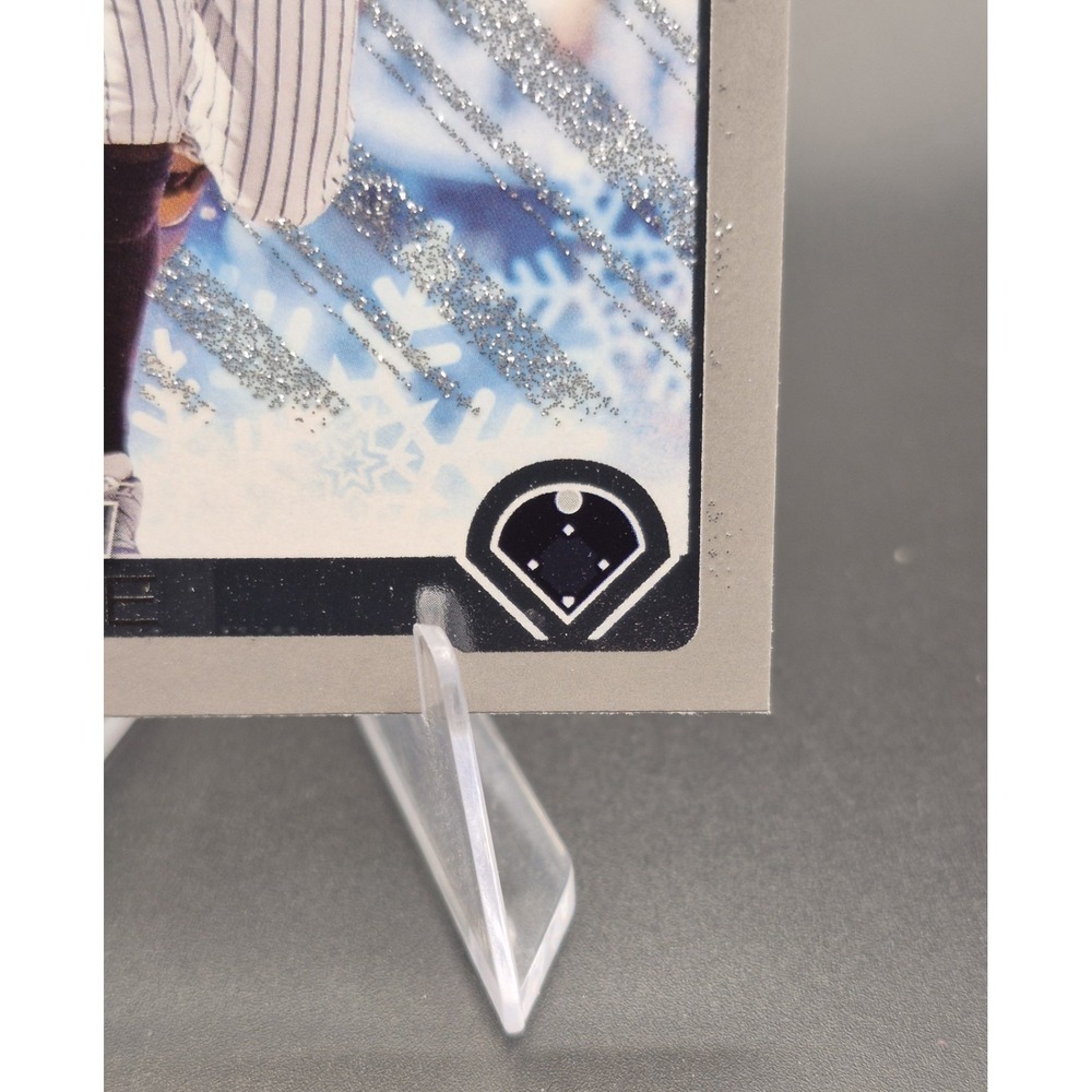 2025 Topps Holiday - Aaron Judge #H161 Holiday Silver Glitter - Picture 4 of 10